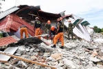 Philippines, Philippines Earthquake toll, massive earthquake kills 60 in philippines, Falling
