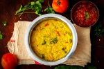 Gujarati Style Daliya Khichdi, Gujarati Style Daliya Khichdi video, how to make gujarati style daliya khichdi for breakfast, Agra