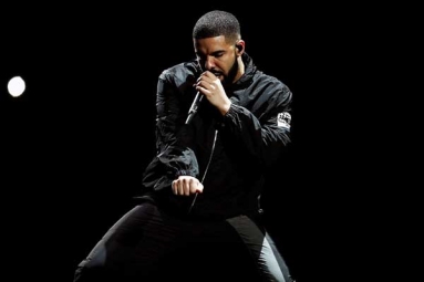 Drake's 'Kiki Challenge' is breaking the Internet... And Bones too Drake's 'Kiki Challenge' is breaking the Internet... And Bones too