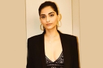 Sonam Kapoor news, Sonam Kapoor hot, sonam flaunts off her curves, Cleavage