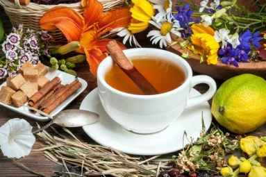 Managing Uric Acid Naturally with Ayurvedic Herbal Teas